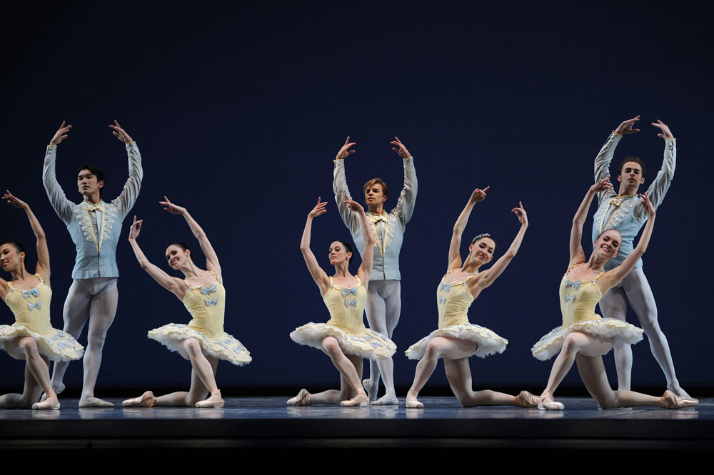 et-divertimento-no15-arms-pose_1000